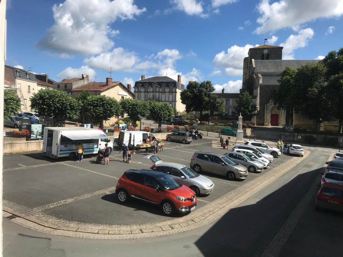 Place Au Repos Apartment Mouilleron-en-Pareds Bagian luar foto