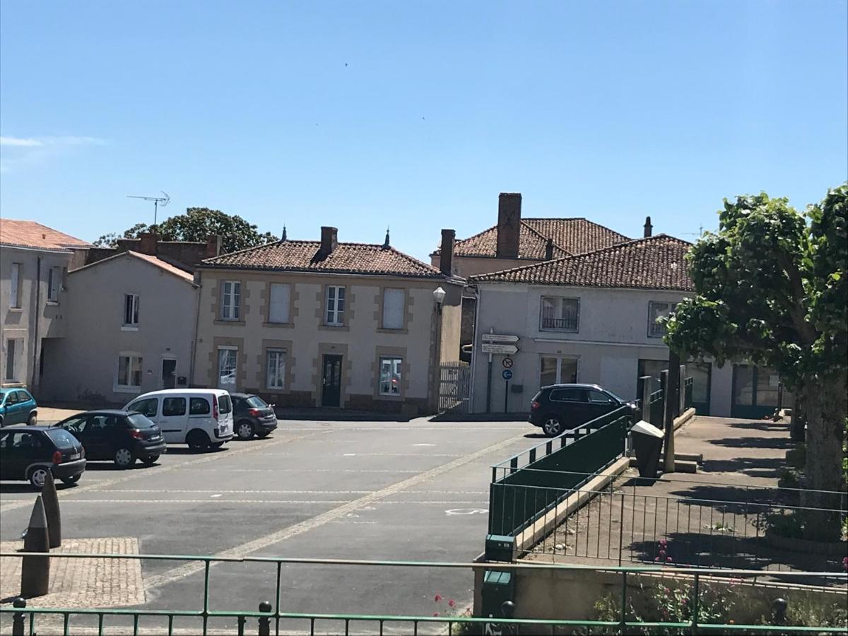 Place Au Repos Apartment Mouilleron-en-Pareds Bagian luar foto